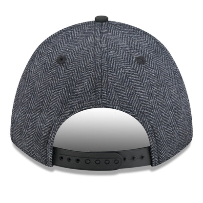 Colorado Avalanche New Era Faux Wool 9FORTY M-Crown Snapback Hat